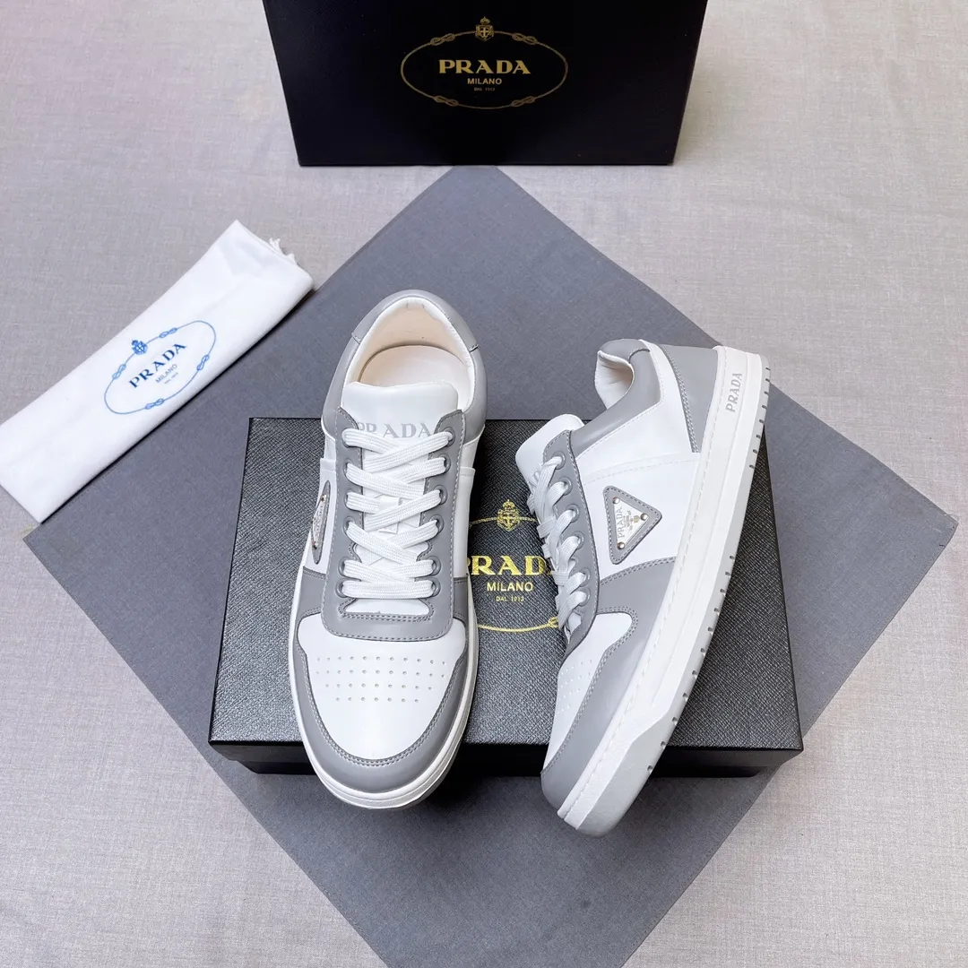 P380 Prada Prada's new men's leather sneakers, the highest version on the market, any comparison is welcome🆚! The original leather has excellent texture and is super high-end! Fetal sheep net lining imported from Italy, removable pad! Luxurious materials and fine workmanship, highly recommended! Code number 38-45 No. 058